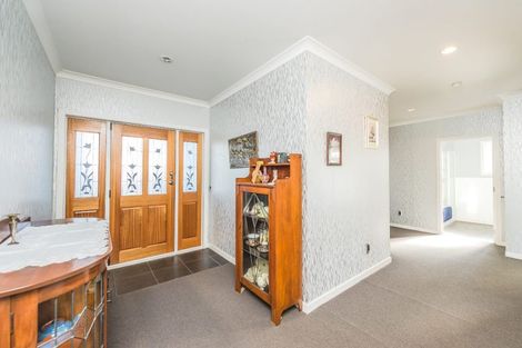 Photo of property in 4 Brougham Place, Springvale, Whanganui, 4501