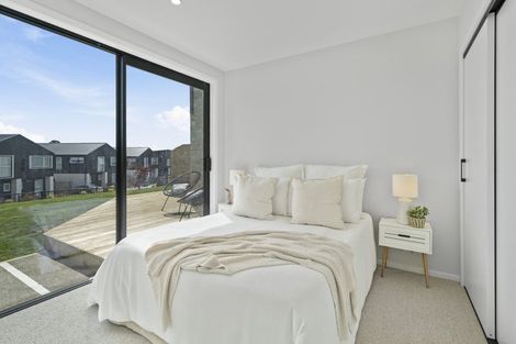 Photo of property in 38 Hokioi Drive, Kenepuru, Porirua, 5022