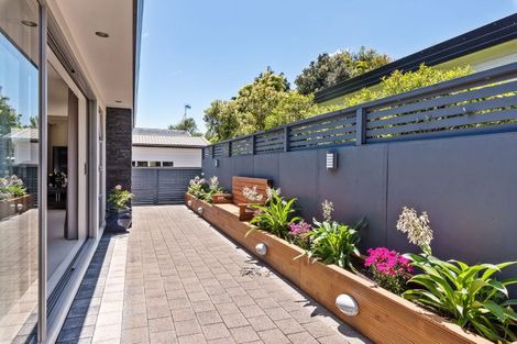 Photo of property in 185 Te Moana Road, Waikanae, 5036
