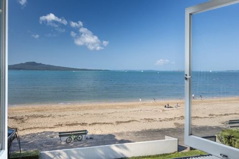 Photo of property in 4 Bath Street, Devonport, Auckland, 0624