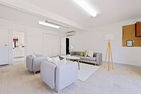 Photo of property in 15 Thurlestone Place, Burnside, Christchurch, 8053