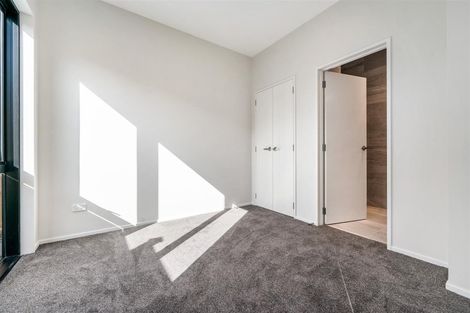 Photo of property in 76a Botany Road, Botany Downs, Auckland, 2010