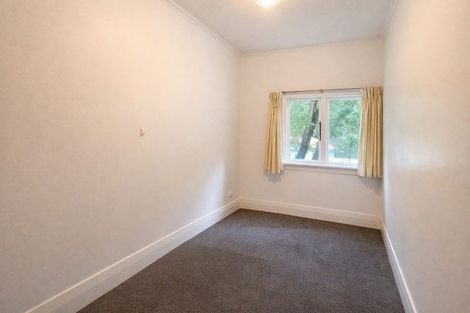 Photo of property in 108 Mortimer Terrace, Brooklyn, Wellington, 6021