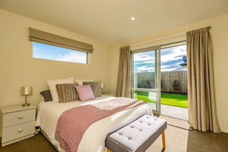 Photo of property in 94 Bradwell Crescent, Halswell, Christchurch, 8025