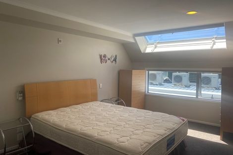 Photo of property in 4/19 Victoria Road, Mount Maunganui, 3116