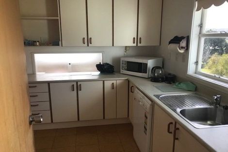 Photo of property in 23 Oriel Avenue, Tawa, Wellington, 5028