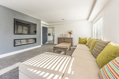 Photo of property in 353 Gulf Harbour Drive, Gulf Harbour, Whangaparaoa, 0930