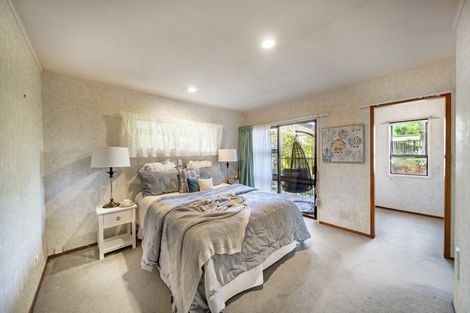 Photo of property in 3 Orinda Close, Botany Downs, Auckland, 2010