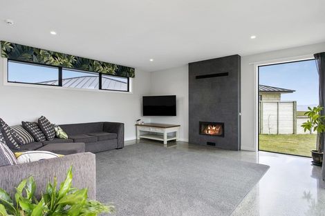 Photo of property in 71 Victory Drive, Wharewaka, Taupo, 3330