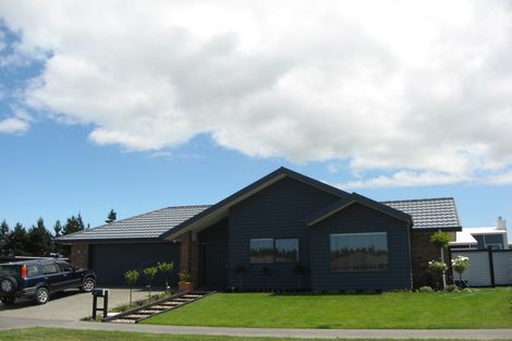 Photo of property in 49 Lamorna Road, Parklands, Christchurch, 8083