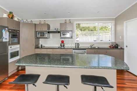 Photo of property in 43 Mack Place, Red Hill, Papakura, 2110