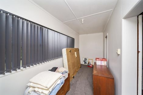 Photo of property in 1 Collins Street, Hawera, 4610