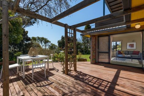 Photo of property in 18 Martin Street, Monaco, Nelson, 7011