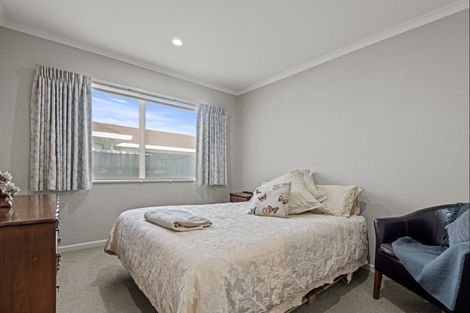 Photo of property in 9 Rosebank Avenue, Kelvin Grove, Palmerston North, 4414