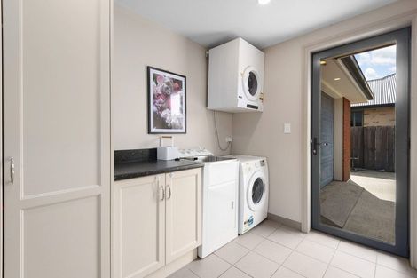 Photo of property in 16 Fenty Place, Mosgiel, 9024