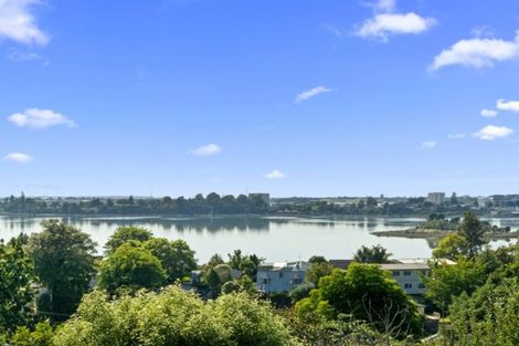 Photo of property in 43 Darraghs Road, Brookfield, Tauranga, 3110