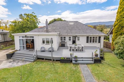 Photo of property in 11 Golders Road, Elderslea, Upper Hutt, 5018