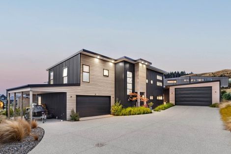 Photo of property in 9 Barclay Place, Wanaka, 9305