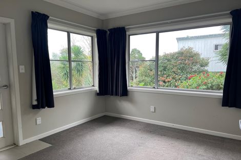 Photo of property in 582 Massey Road, Mangere, Auckland, 2022
