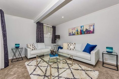 Photo of property in 114 Colwill Road, Massey, Auckland, 0614