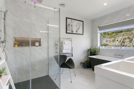 Photo of property in 97 Loch Views Road, Acacia Bay, Taupo, 3385