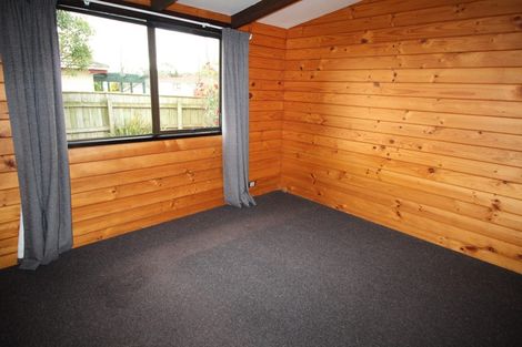 Photo of property in 7 Newton Place, Westbrook, Palmerston North, 4412