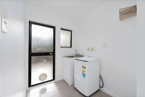 Photo of property in 13 Lesa Annis Place, Henderson, Auckland, 0612