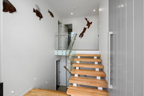 Photo of property in 16 Whitby Crescent, Mairangi Bay, Auckland, 0630