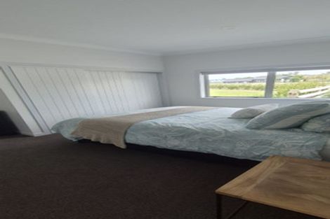 Photo of property in 47 Codlin Road, Waiuku, 2683