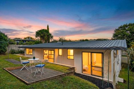 Photo of property in 41 Muritai Crescent, Havelock North, 4130