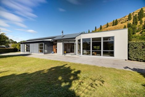 Photo of property in 29 Ferry Hill Drive, Lower Shotover, Queenstown, 9371