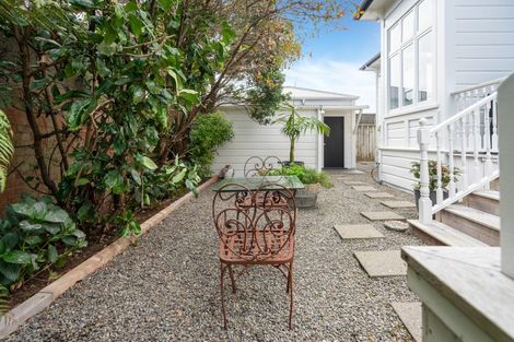 Photo of property in 165 Karori Road, Karori, Wellington, 6012