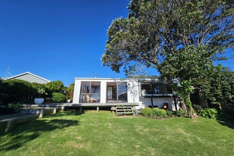 Photo of property in 17 Haunui Road, Pukerua Bay, 5026