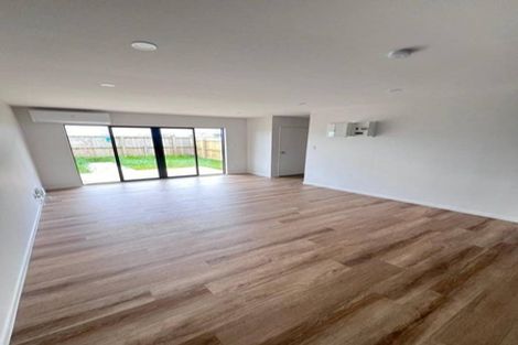 Photo of property in 2/13 Cheviot Street, Mangere East, Auckland, 2024