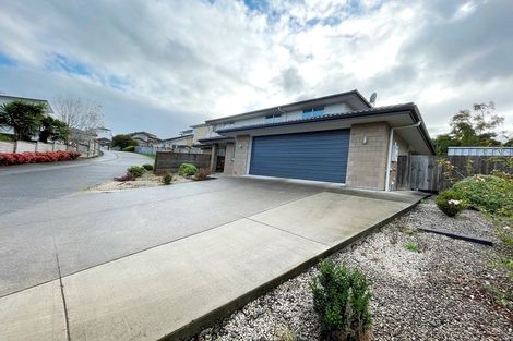 Photo of property in 26 Hornbill Drive, Fairview Heights, Auckland, 0632