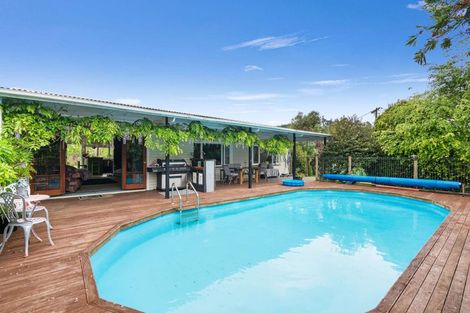 Photo of property in 124 Opouteke Road, Kaihu, 0379