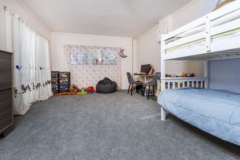 Photo of property in 2/31 Amante Crescent, Mairangi Bay, Auckland, 0630