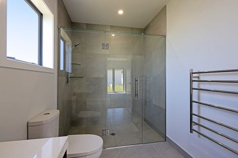 Photo of property in 5 Cassin Place, Taradale, Napier, 4112