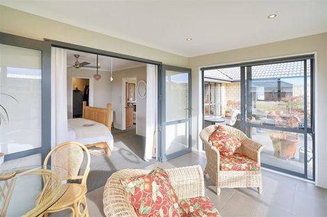 Photo of property in 24 Hakatere Road, Pegasus, 7612