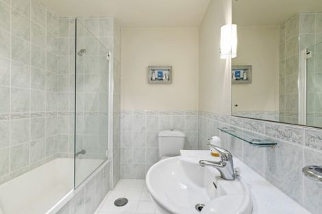 Photo of property in 148 Harbour Village Drive, Gulf Harbour, Whangaparaoa, 0930