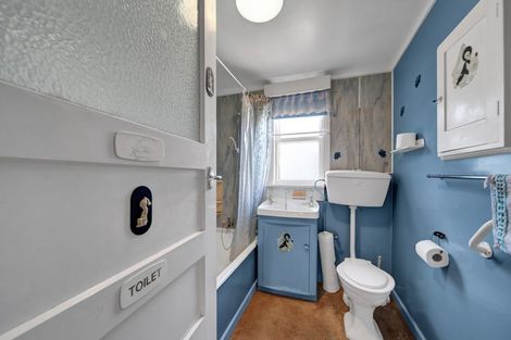 Photo of property in 67 Govett Avenue, Frankleigh Park, New Plymouth, 4310