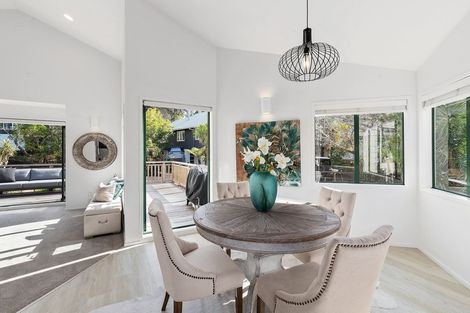 Photo of property in 2/68 Heathcote Road, Castor Bay, Auckland, 0620