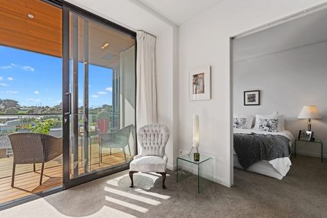 Photo of property in 308/8a Lake Pupuke Drive, Takapuna, Auckland, 0622