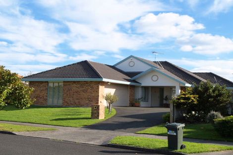 Photo of property in 24 Astoria Place, Northpark, Auckland, 2013