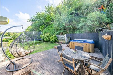 Photo of property in 50 Acacia Avenue, Maungaraki, Lower Hutt, 5010