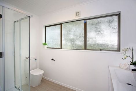 Photo of property in 10 Cameron Town Road, Pukekohe, 2678