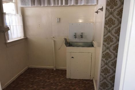 Photo of property in 2a Beach Street, Fitzroy, New Plymouth, 4312