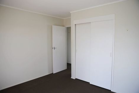 Photo of property in 3/25 Widmore Drive, Massey, Auckland, 0614