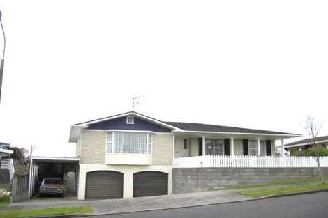 Photo of property in 19 Nevada Drive, Merrilands, New Plymouth, 4312
