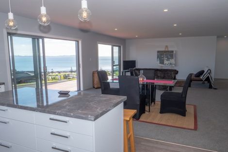 Photo of property in 3 Sunrise Place, Cable Bay, 0420